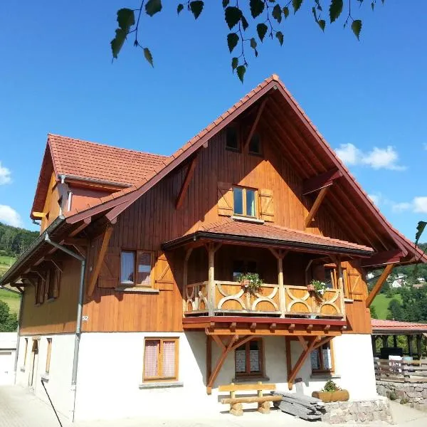 Appartement chaleureux à Soultzeren avec vue sur montagne, hotel a Soultzeren