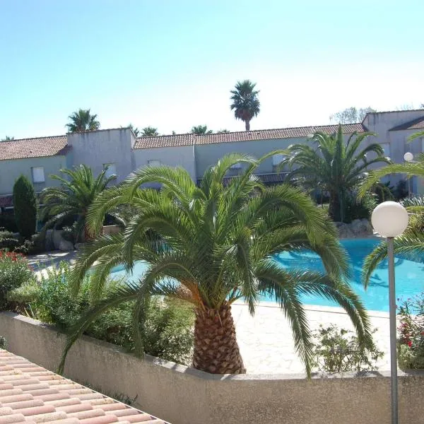 Viesnīca Appartement cosy à Valras-Plage / 48m² / Piscine partagée pilsētā Valrasplaža