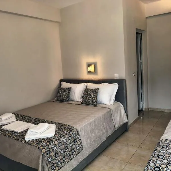 Astra Studios Apartments, Hotel in Stavros