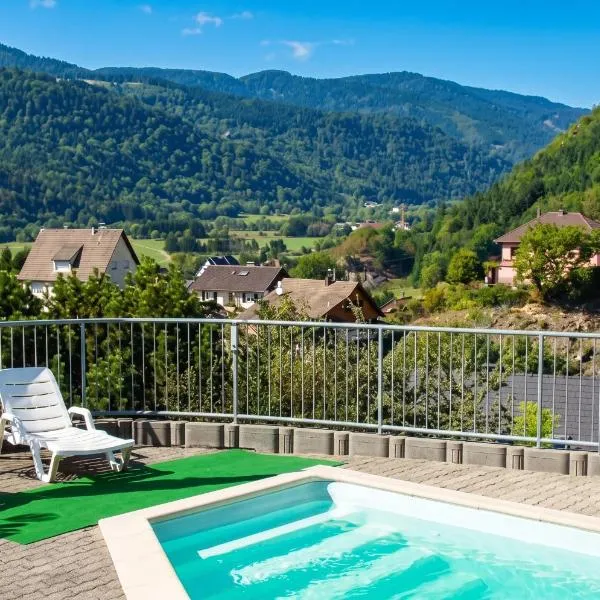 Appartement confortable à Oderen 68 m² avec piscine partagée, hotel v destinácii Oderen