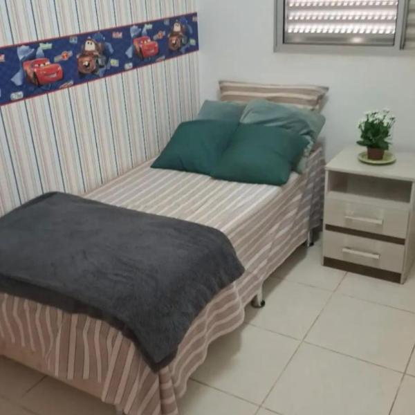 Lindo quarto centro Uberlândia