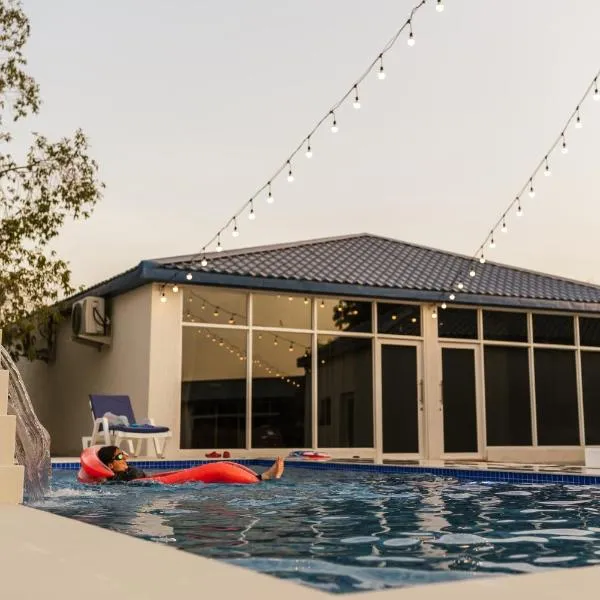 ALSARA HiDEAWAY, hotel v destinácii Qūr