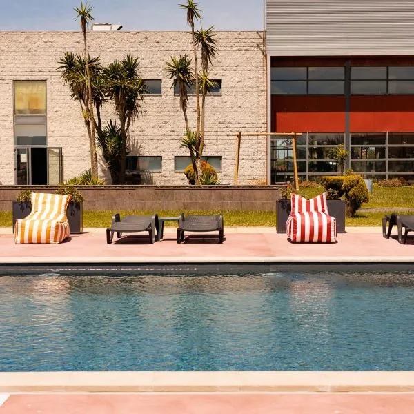 Hotel Colombo, hotel in Vila do Porto