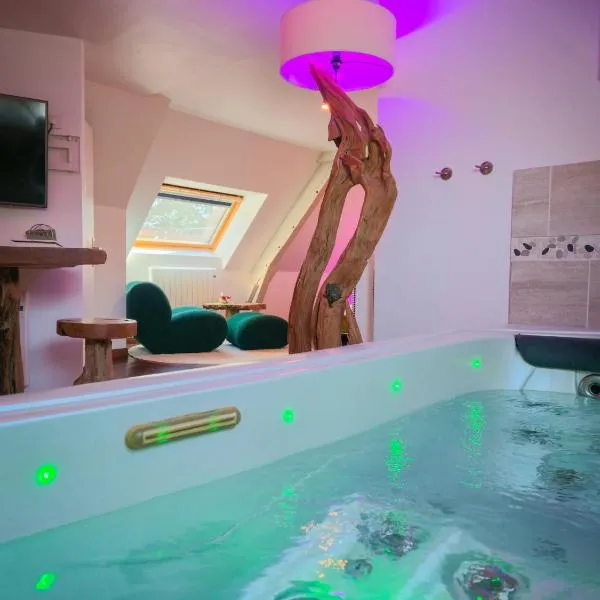 Domaine de la Besnerie Gites avec SPA Privatif à 10 min du Mont St Michel, hotel v mestu Tanis
