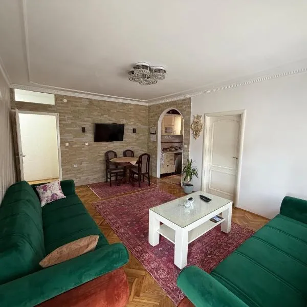 Fit apartman Hadzet: Novi Pazar'da bir otel