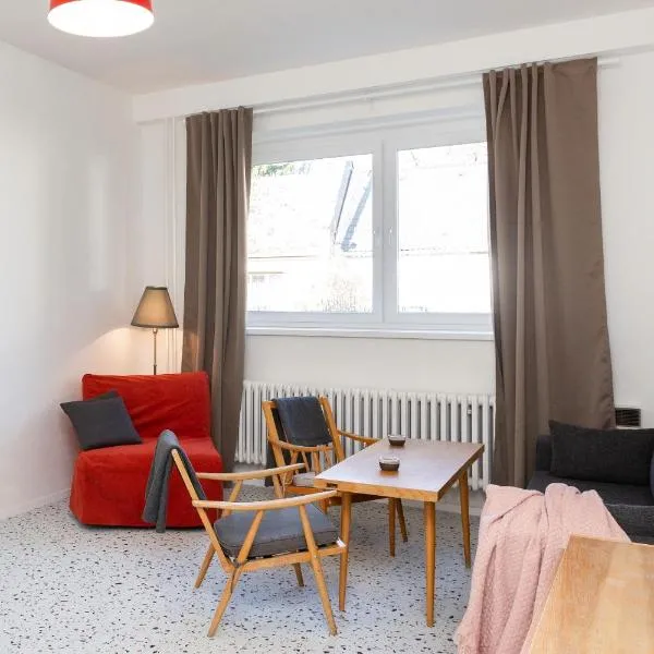 Klikov Event & Apartments - stylové ubytování v bývalém kulturáku, готель у місті Paříž