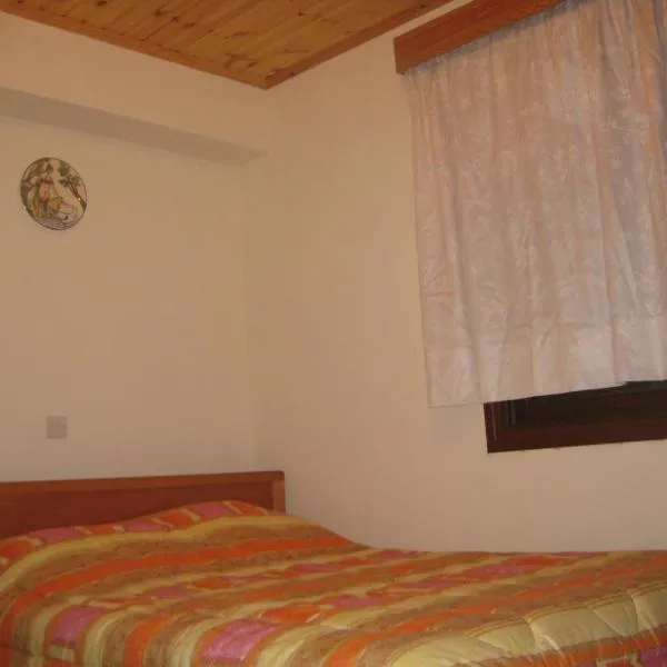 Flora's House, hotel v destinaci Spilia