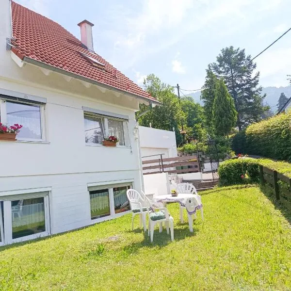 Ferienwohnung Erika, hotel v destinácii Badenweiler