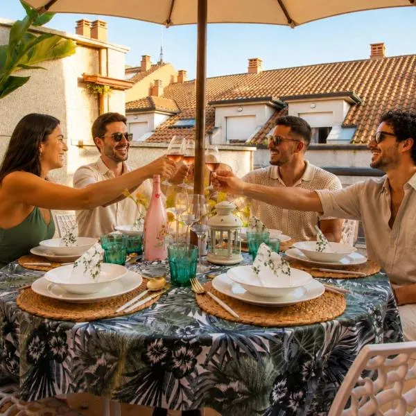 Bienvenido a LaPerla Premium, exclusivo ático con vistas en el corazón de las Rías Baixas, hotel u gradu Sanšenšo