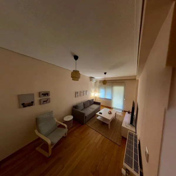 Το Σπίτι στον Πεζόδρομο, hotel em Grevena