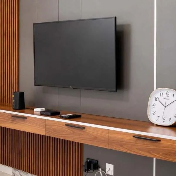 Richgates Apartments، فندق في إينوجو