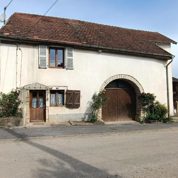 Dampierre-sur-Linotte에 위치한 호텔 Au Logis d'Antan Holiday home or work