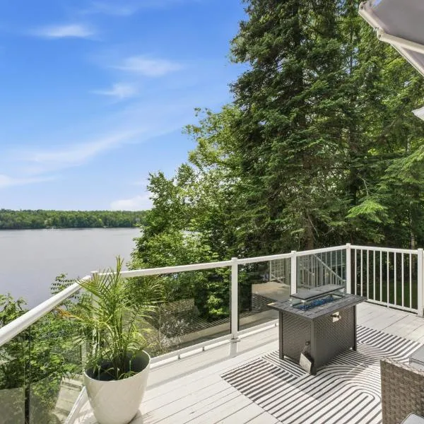 Beautiful Chalet Magog, hotel em Austin