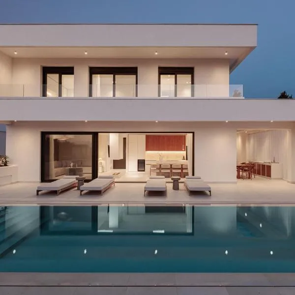 Nuveel Exclusive Villas, hotel a Polykhrono
