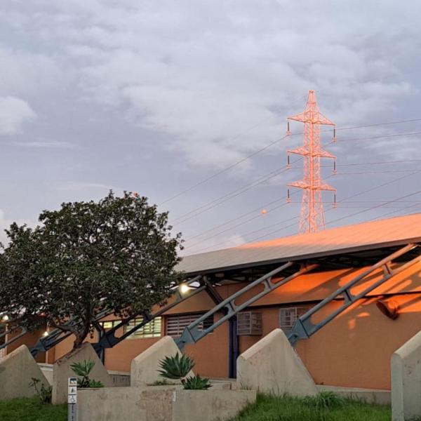 Studio Prático e Aconchegante - Metrô a 50 m