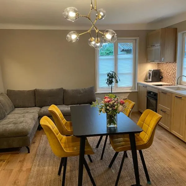 Suur-Jõe-Riverside Apartment, готель у Пярну