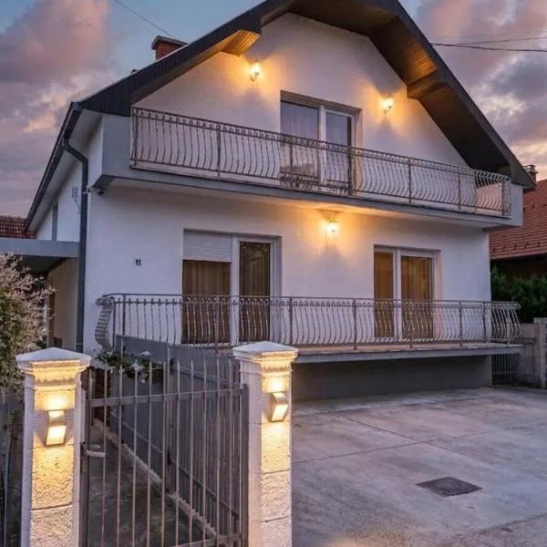 Modex ROOMS, hótel í Paraćin