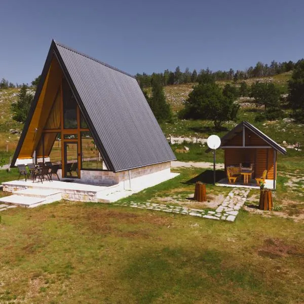 Sunrise House โรงแรมในปลูชิเน
