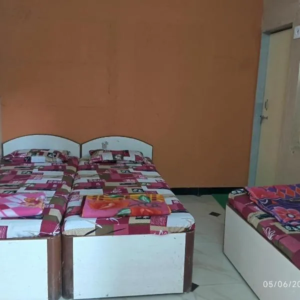 Parshotam Home Stay, hotel a Dwarka