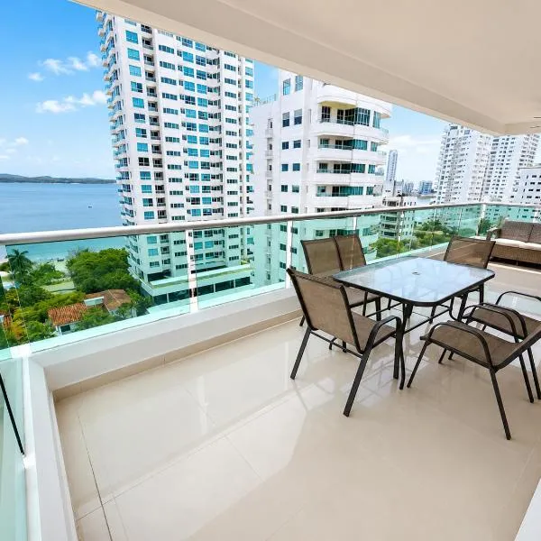 Apartamento en Cartagena con balcon con vista al mar y piscina, hotel in Cartagena de Indias