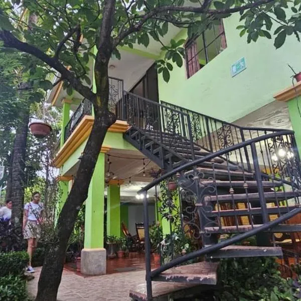 Hostal San Antonio, hotel in León