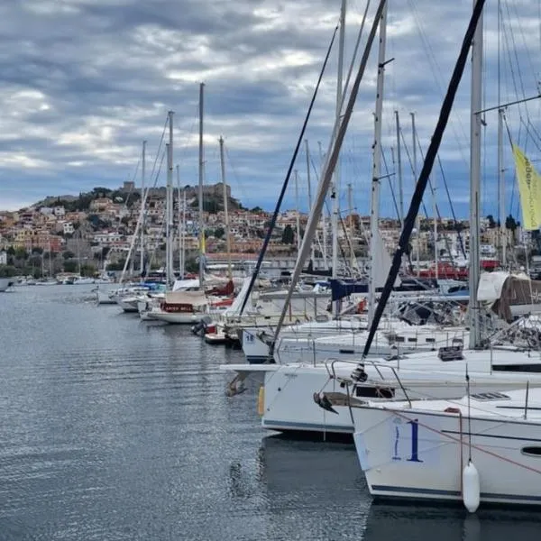Yacht Pipit - Unique Stay in Marina of Kavala, hotel v destinaci Kavala