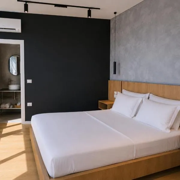 NOOR Boutique Hotel, hotel din Koplik