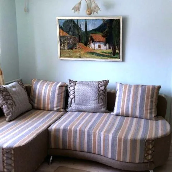 Eco-Apartment in Province Style, hotel in Myrhorod