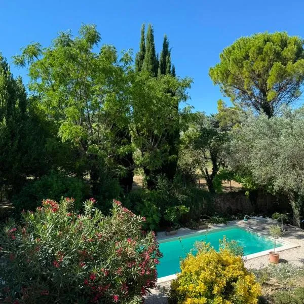 Gîtes à la ferme, Le Jardin Bleu, Le Gîte Vert, hotel i Tulette