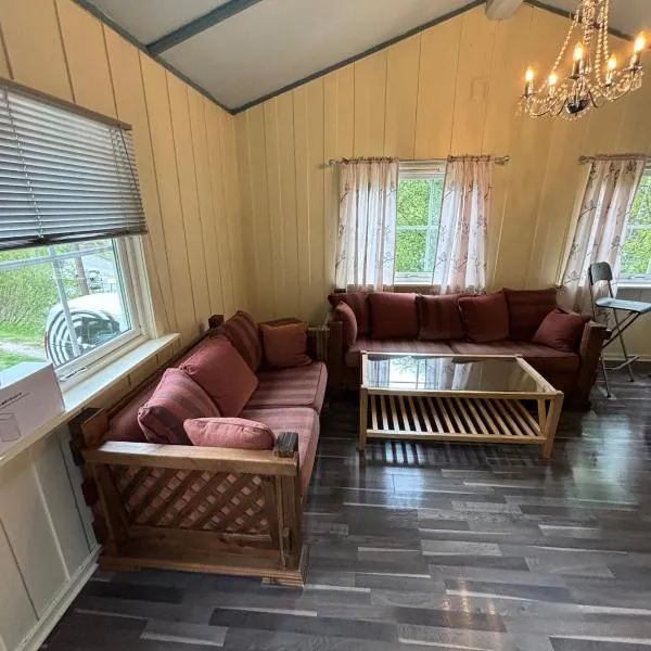 Detached cozy house, hotelli kohteessa Lom
