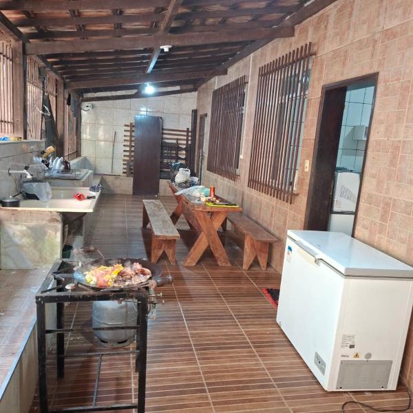 Casa 2 quartos 1 banheiro 6 camas até 8 pessoas com garagem - Foto 4