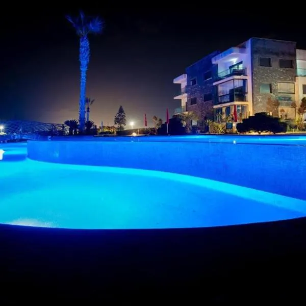 Modern Apartment with Pool & Sea View, hotel in Casablanca