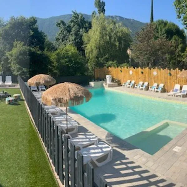 Camping Domaine de la GAUTIERE, hotell sihtkohas La Penne-sur-lʼOuvèze