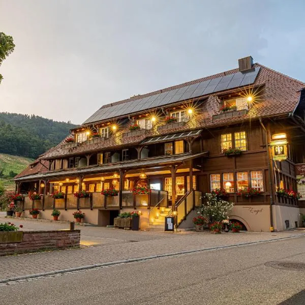 Hotel-Gasthaus Goldener Engel, хотел в Глотертал