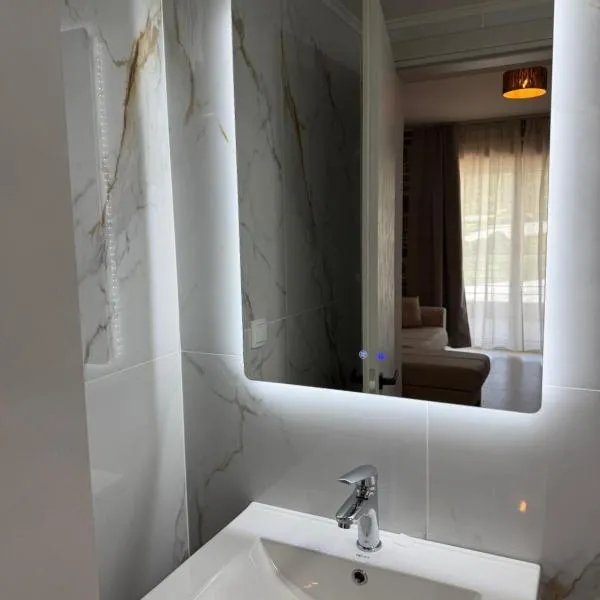 ANEMÉLIA stone suites - Sea & Mountain View, hotell sihtkohas Elaiokhórion
