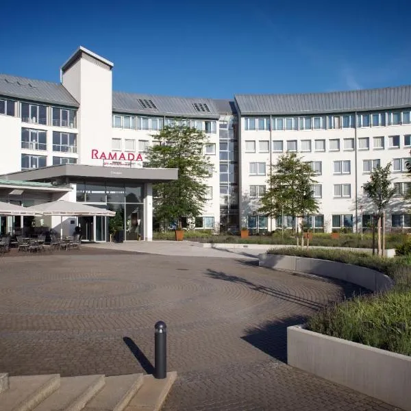 Ramada by Wyndham Dresden, ξενοδοχείο στη Δρέσδη