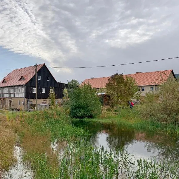 Ferienhof Saalendorf, hotel din Großschönau
