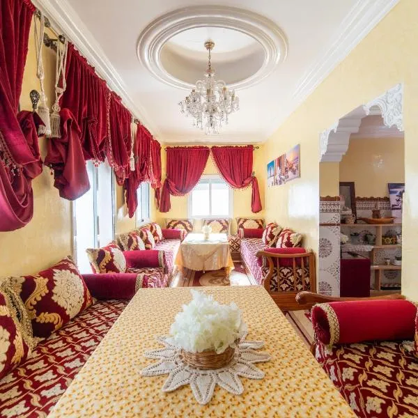 old city apartment + free couscous on Friday, hotel em Tânger