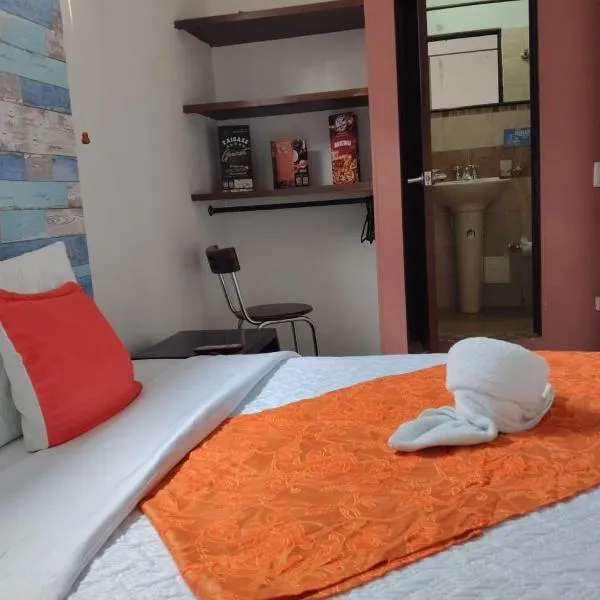 Hotel estación Kristal - Corferias, hotel in Bogotá