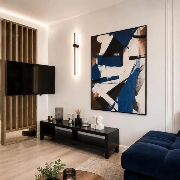 ArtApart Stoja Beach - 50m from the sea !!: Pula şehrinde bir otel