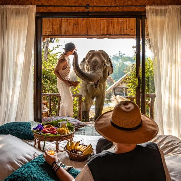 3 Pok Maewang jinxiang Gold elephant park, hotel in Ban Mae Sapok Noi