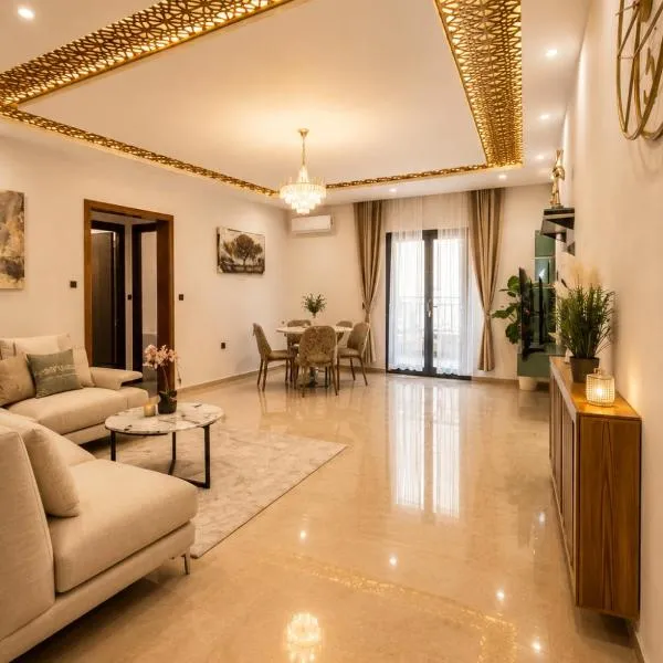 Charming 2-Bedroom Apartment with Garden View Balcony, hotel v destinácii Hammamet