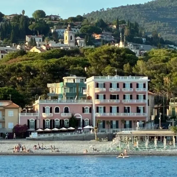 Hotel Piccolo Lido, hotel v destinaci Bordighera