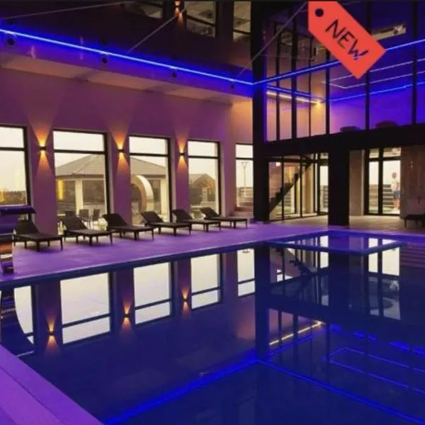 Holiday Home Resort & Spa, hotel Jarosławiecben