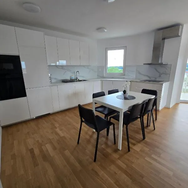 Apartma Tri Srca Radenci 3 sobe, hotel u gradu Radenci