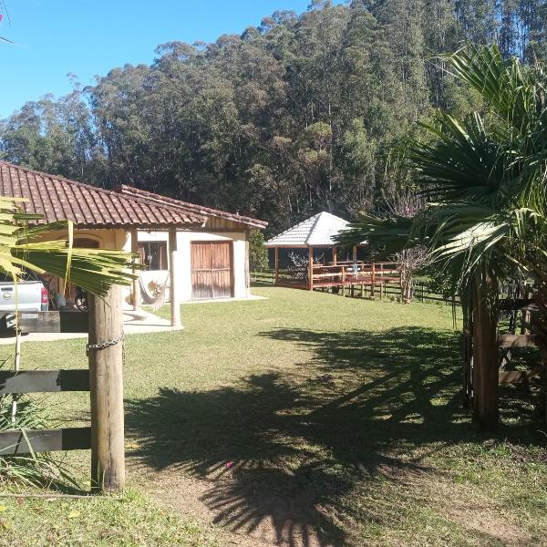 Sitio Bicho Preguiça em Cunha, casa inteira até 09 pessoas