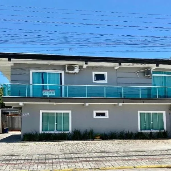 Residencial em Bombinhas: Conforto e Tranquilidade Próximo da Praia, hotell i Bombinhas