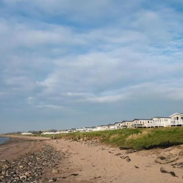 Craig Tara Beach Lodge, hotelli kohteessa Ayr