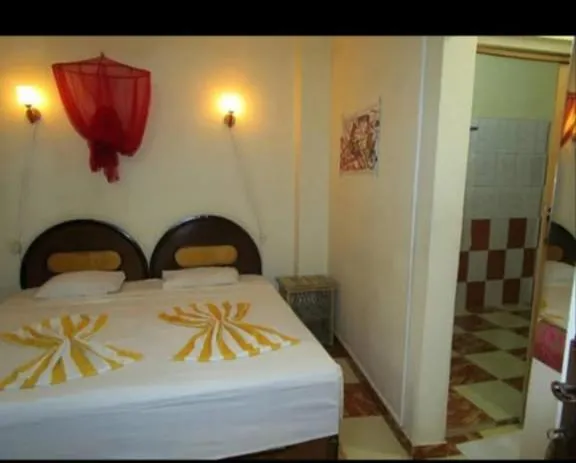 Family House, hotel in Luxor