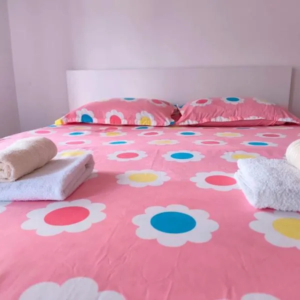A Cozy Home: Cetinje şehrinde bir otel